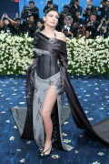 KylieJenner_MetGala2025_HQPics.Space_16be4ea1d2848e4125