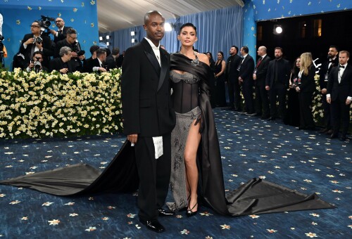KylieJenner_MetGala2025_HQPics.Space_2020e536c6e5ee60d26.jpeg