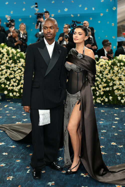 KylieJenner_MetGala2025_HQPics.Space_225737d27f5f9c3144e.jpeg