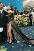 KylieJenner_MetGala2025_HQPics.Space_241a604d9f556cde7ee