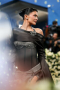 KylieJenner_MetGala2025_HQPics.Space_257d43ae51f09e5637e