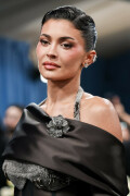 KylieJenner_MetGala2025_HQPics.Space_262113339f683217788