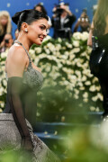 KylieJenner_MetGala2025_HQPics.Space_279c100e4246aeb6169