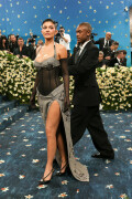 KylieJenner_MetGala2025_HQPics.Space_282fcfc7b44e458c908