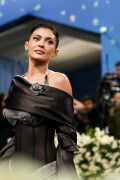 KylieJenner_MetGala2025_HQPics.Space_30003c854b0e76fb8a3