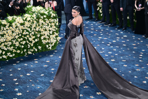 KylieJenner_MetGala2025_HQPics.Space_3145bb6edff01aecb58.jpeg