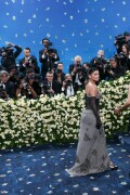 KylieJenner_MetGala2025_HQPics.Space_31c8b439c98ddc49fc
