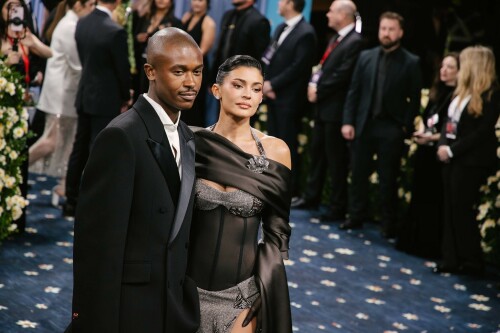 KylieJenner_MetGala2025_HQPics.Space_34289cce4692b9326c.jpeg