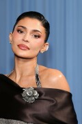 KylieJenner_MetGala2025_HQPics.Space_52ac616d8f9a9406b