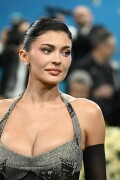 KylieJenner_MetGala2025_HQPics.Space_537d989cbe148a5985