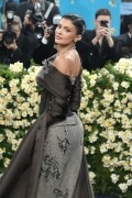 KylieJenner_MetGala2025_HQPics.Space_60371ec390960fac4c