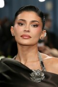 KylieJenner_MetGala2025_HQPics.Space_6289841bcdd3052ff