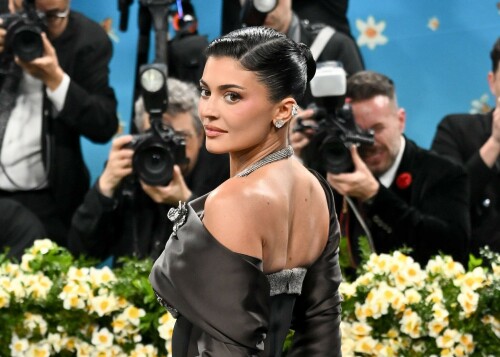KylieJenner_MetGala2025_HQPics.Space_7303ac429f4d01e205.jpeg