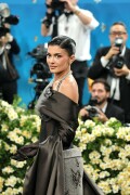 KylieJenner_MetGala2025_HQPics.Space_77920e65ad7dd8803b