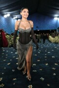 KylieJenner_MetGala2025_HQPics.Space_80439fb5b1009df8ea
