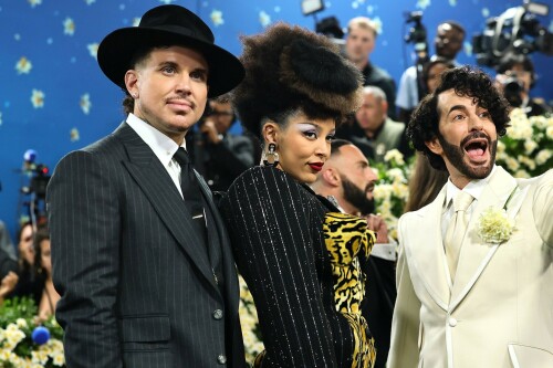 DojaCat_2025MetGala_104ff72e6dee0c88e3d.jpeg