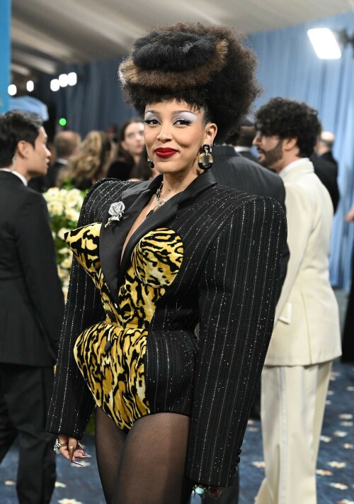 DojaCat_2025MetGala_150b4ae0f2fcc24adfb.jpeg