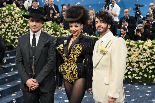 DojaCat_2025MetGala_1626f35599c67b93de.jpeg