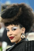 DojaCat_2025MetGala_16958687368009e79e3