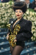 DojaCat_2025MetGala_1dd2d2f1edef21e4b