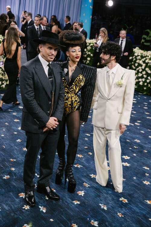 DojaCat_2025MetGala_24a12459696fedce72.jpeg