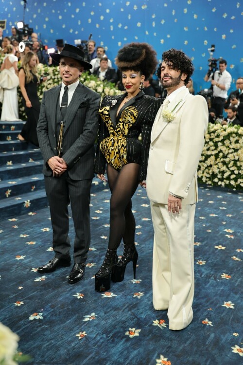 DojaCat_2025MetGala_3443f7c422de370e2e.jpeg