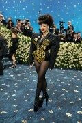 DojaCat_2025MetGala_47bda8a8ea5ecd7a97