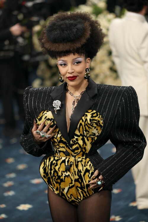 DojaCat_2025MetGala_6459f7316caad324fb.jpeg