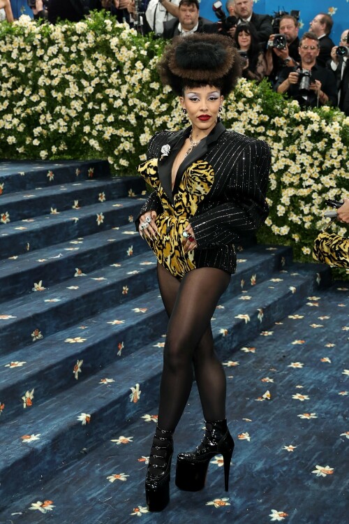 DojaCat_2025MetGala_673a1d380e1ec399bc.jpeg