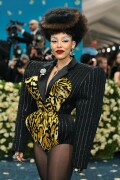 DojaCat_2025MetGala_693435c23dc6ce30f9