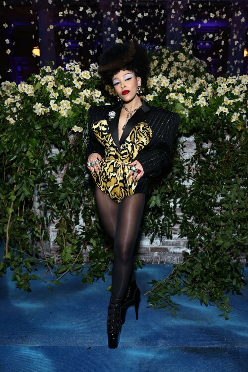 DojaCat_2025MetGala_75d277873388868333.jpeg