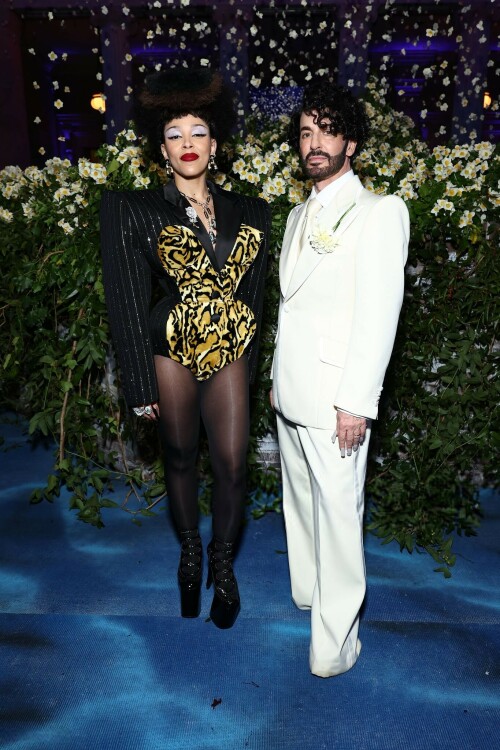 DojaCat_2025MetGala_774680a41fdb636cb7.jpeg