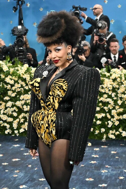 DojaCat_2025MetGala_8690c905a06b1600c.jpeg