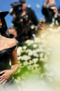 KimKardashian__MetGala2025_212bf35e16122c3144