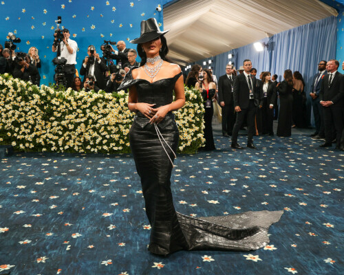 KimKardashian__MetGala2025_41f55311fa6d7fae84.jpeg