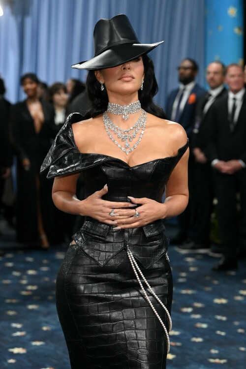 KimKardashian__MetGala2025_47fa218f7e39268af5.jpeg