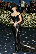 KimKardashian__MetGala2025_561c1352dc0dcf5b5d