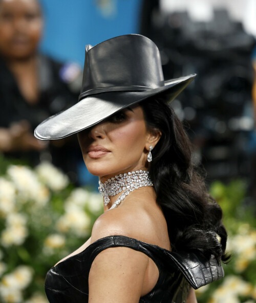 KimKardashian__MetGala2025_72d977f307352938b2.jpeg