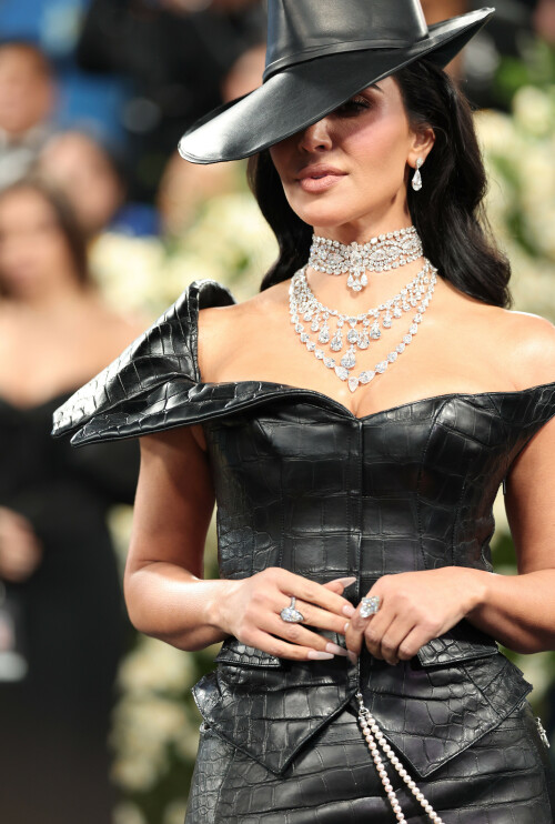 KimKardashian__MetGala2025_804b69fe613a5decf5.jpeg