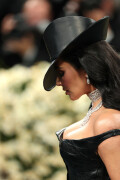 KimKardashian__MetGala2025_824c4554ee884eee5b