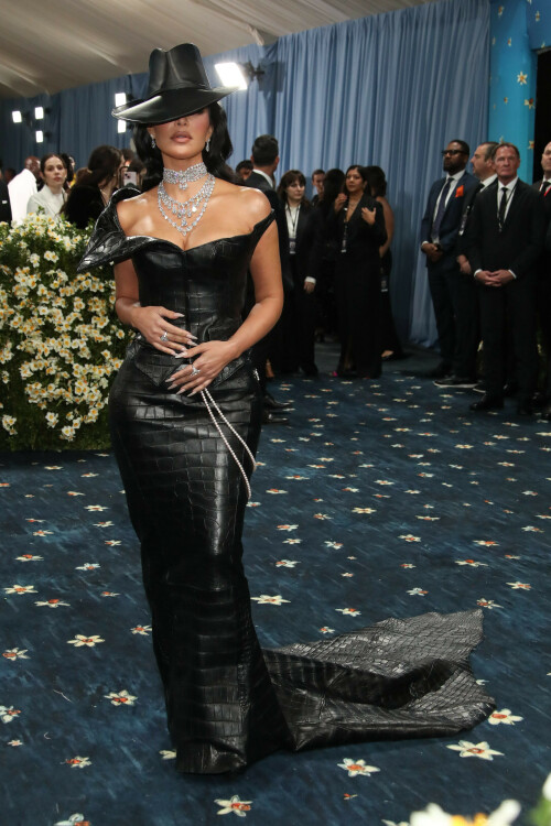 KimKardashian__MetGala2025_9453745ec1c4946dd6.jpeg