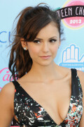 Nina_Dobrev_2013TeenChoiceAwards100f5575d86df13ec07