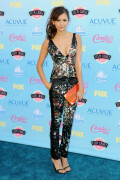 Nina_Dobrev_2013TeenChoiceAwards204691d937061e66b12
