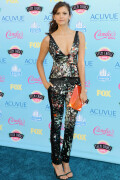Nina_Dobrev_2013TeenChoiceAwards2132dbeaae19e6eba83
