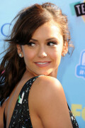 Nina_Dobrev_2013TeenChoiceAwards577ec51ffaa88242f3