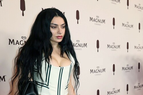 CharliXCX_May152025_Magnum_11eedb7ac065784fb3.jpeg