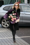 GeriHalliwell_February142013_Roses_10d46f0d6a8bb83beb