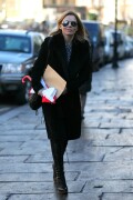 GeriHalliwell_February142013_Roses_16ac45bec49708ace0