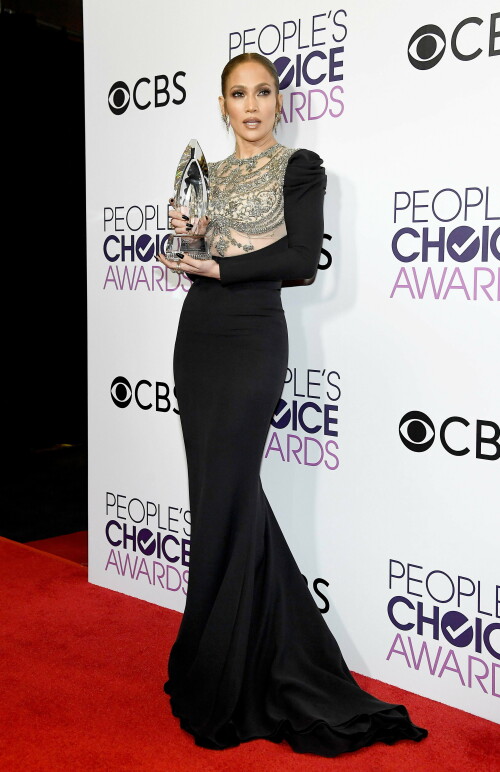 Jennifer_Lopez_2017_PeoplesChoiceAwards_2860c2c064e0cd603d1