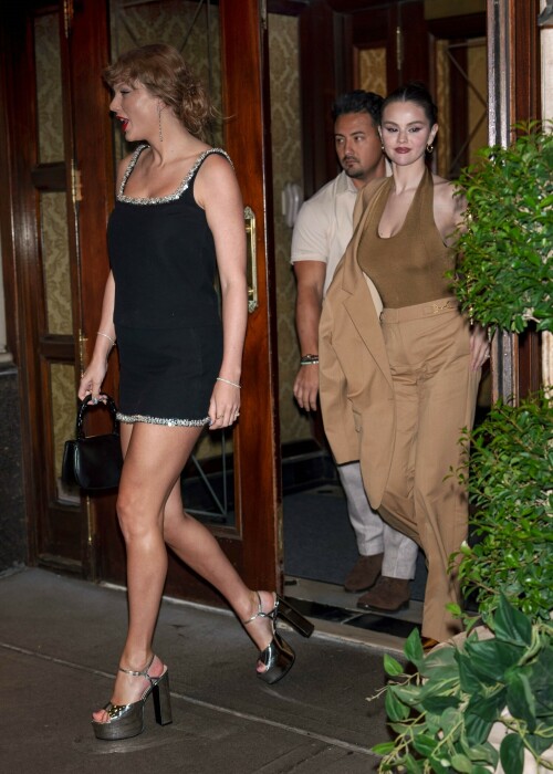 TaylorSwift_SelenaGomez_Dinner_May312025_65c531a37d689e1819.jpeg